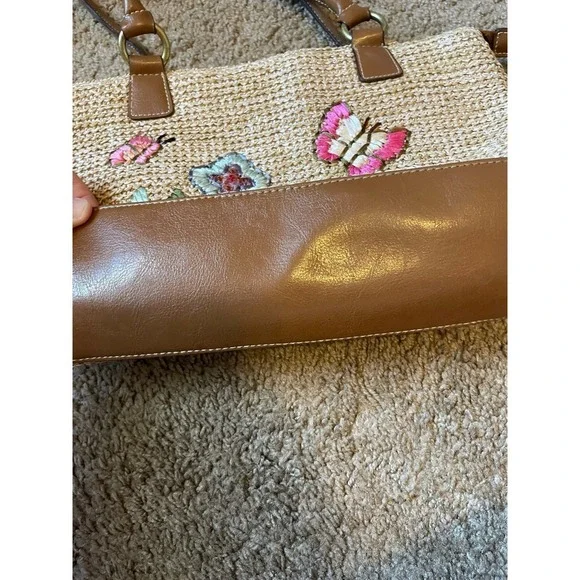 Butterfly Straw Tote great condition - Picture 5 of 7